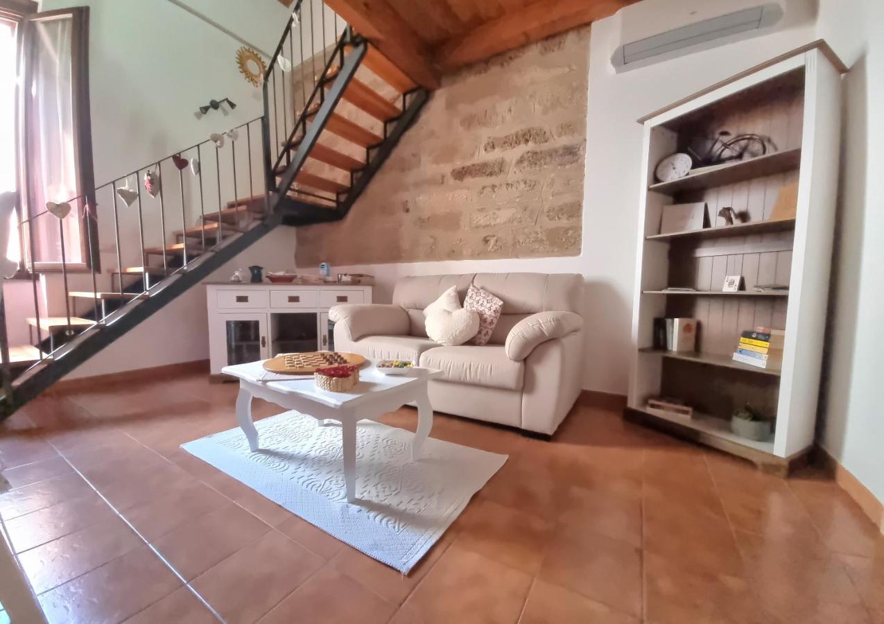 Sweet Loft In Posizione Favolosa Алгеро Екстериор снимка